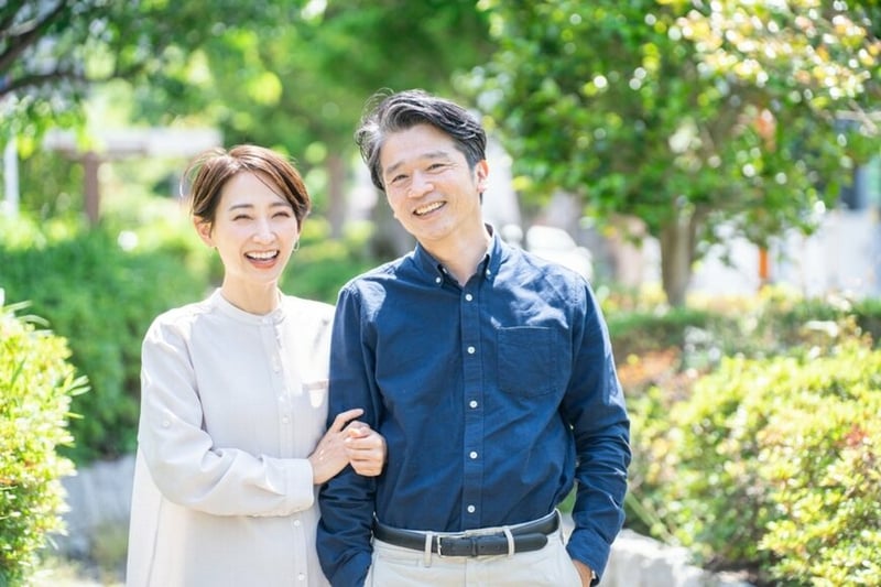 【厚生年金・国民年金】共働き夫婦、ふたりでいくらもらえる？《3つのパターンでシミュレーション》
