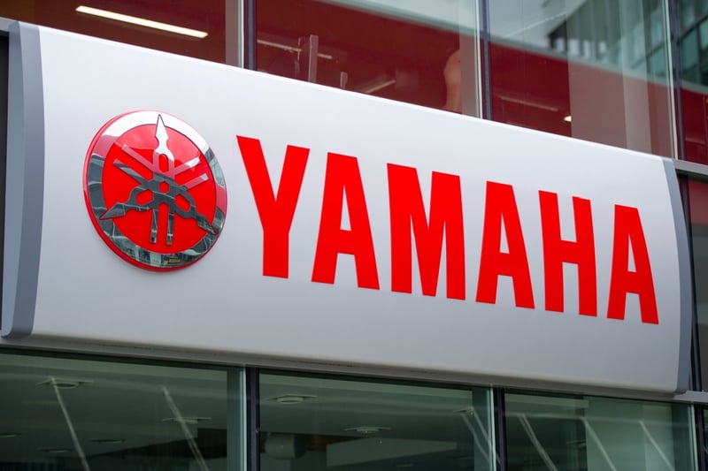 ヤマハ発動機の28日株価終値1,924.5円と年初来高値圏、二輪車が増益をけん引する一方でOLV事業は構造改革へ