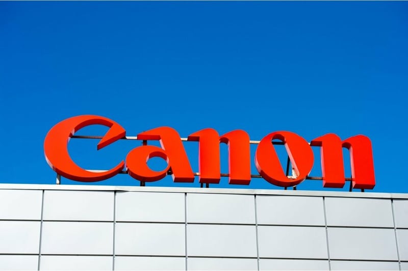 キヤノン、セグメント別では医療機器5,806億円がカメラに迫る規模。春に下げた株価が水準を取り戻したのは何を映すのか