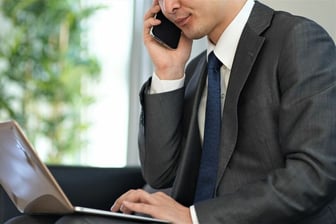 【男性の年金】「会社員」と「自営業」でどれほど違う？働き方で比較する65歳からの年金モデル