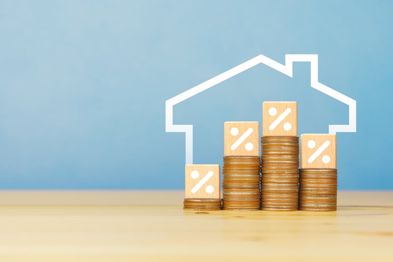 【FPが解説】住宅ローン「変動金利のローン返済」か「NISA」かどちらを優先？金利上昇期を乗り切る「返済と運用の最適バランス」