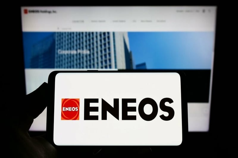 ENEOSホールディングス（5020）、2027年3月期1Q決算の発表を前に。営業利益急増の中身と株価の動きを読み解く