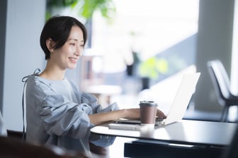 【新NISA】積立投資をはじめるときの注意点5つを元証券会社社員が解説。気になる「投資信託の信託報酬」は平均でいくらか