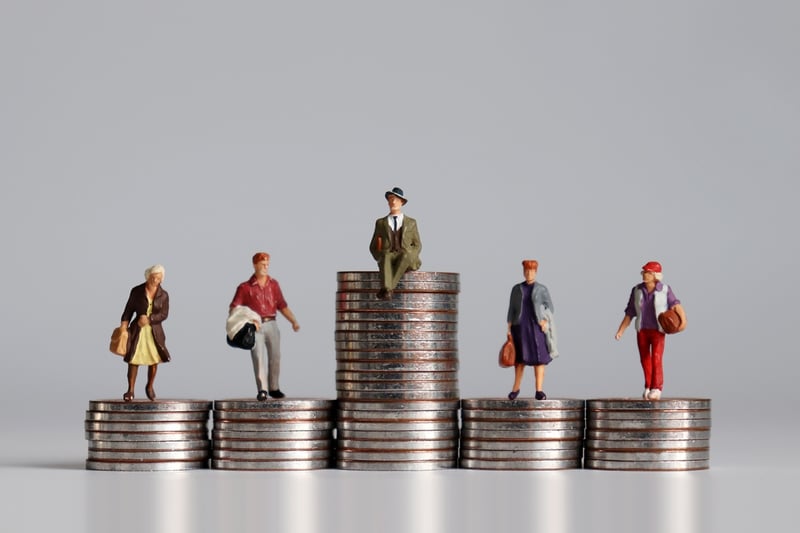 【老後の資金計画】年収610万・40年勤務の男性で年金は月17.6万円が目安？ライフコース別5つのモデルと2026年度最新年金額