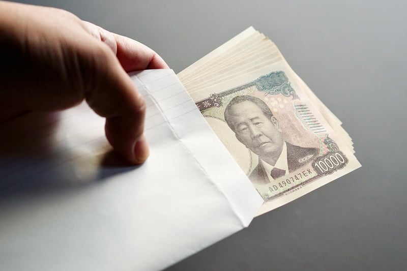 【元銀行員が教える】年金「月20万円以上」受給者はおよそ2割！厚生年金、みんなの平均額と2026年7月最新データから見るいまどきシニアの生活意識