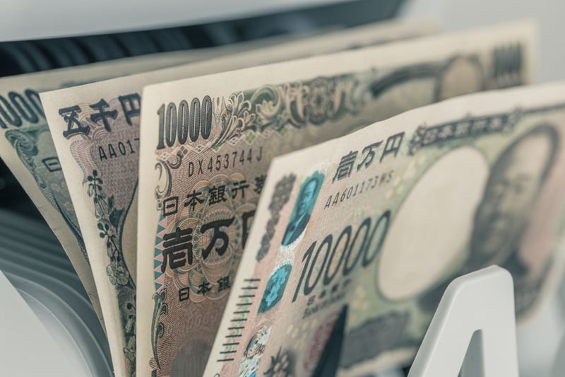 老後2000万円問題の「今」老後の生活費、不足額はいくら？「目標2000万円」NISAを活用した2つの運用シミュレーションをFAが解説 