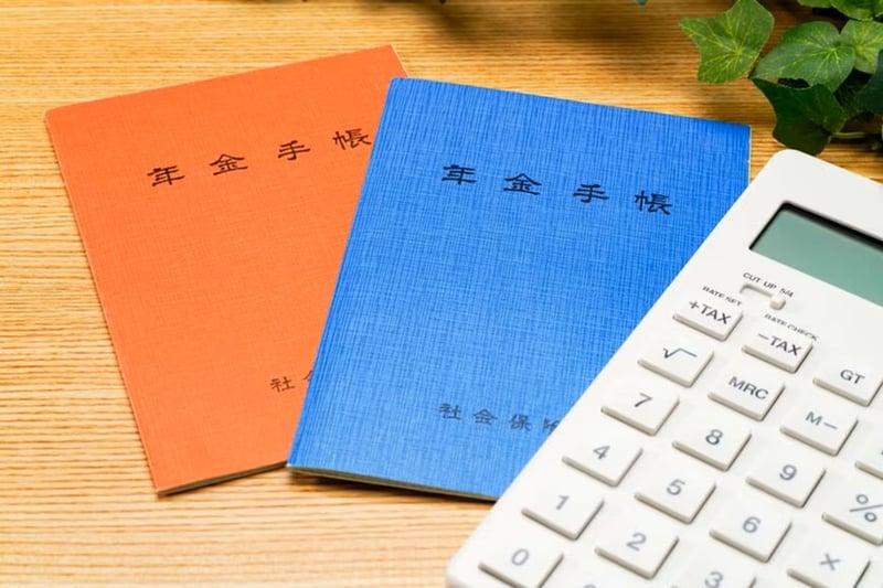 【厚生年金と基礎年金】今のシニア世代「平均受給月額」はいくら？国民年金のみで生活は可能なのか《高齢単身世帯の家計収支》の平均を解説