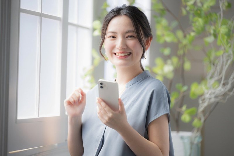 【60〜70歳代おひとりさまの貯蓄額】平均・中央値はいくら？老後の「1カ月の生活費」もみる