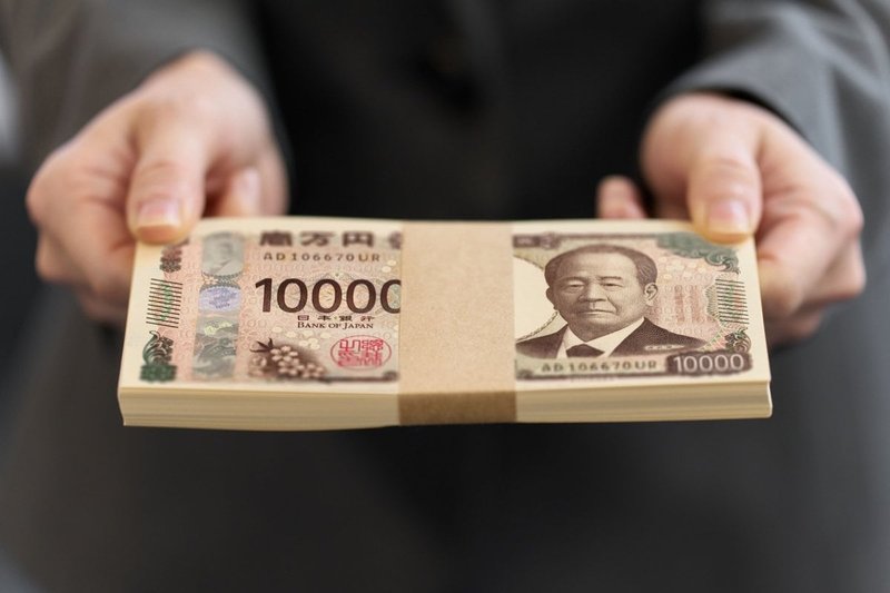 【2026年度モデル年金額】ライフコース別「厚生年金と国民年金」もっとも金額が少ないケースとは？